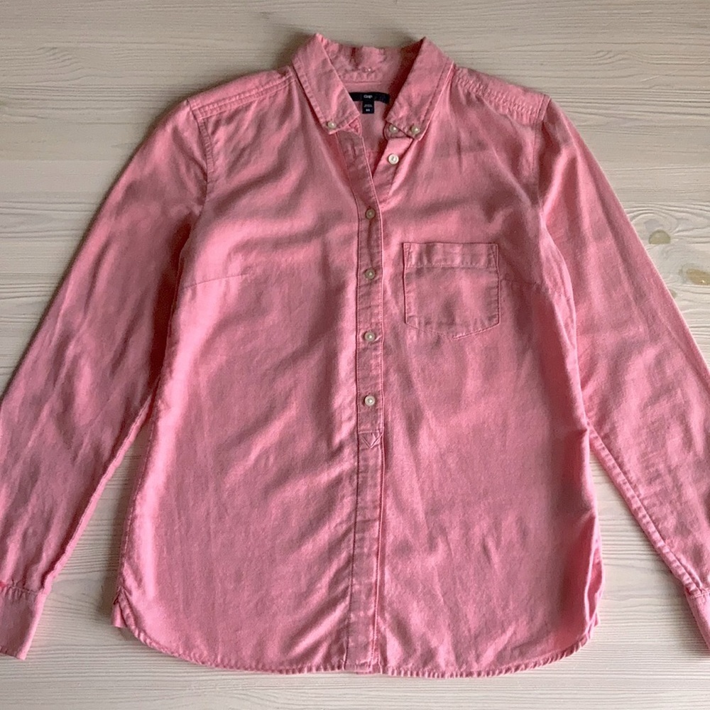 GAP Pink Cotton Button Down Shirt size XS